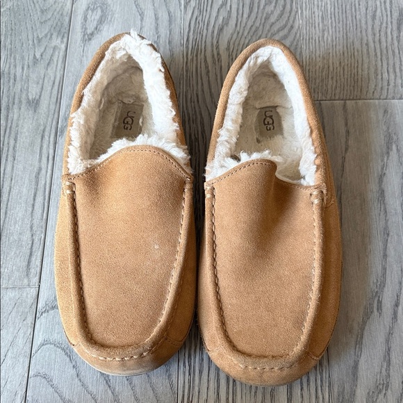 UGG Men's Ascot Chestnut Suede Loafers - Picture 2 of 8